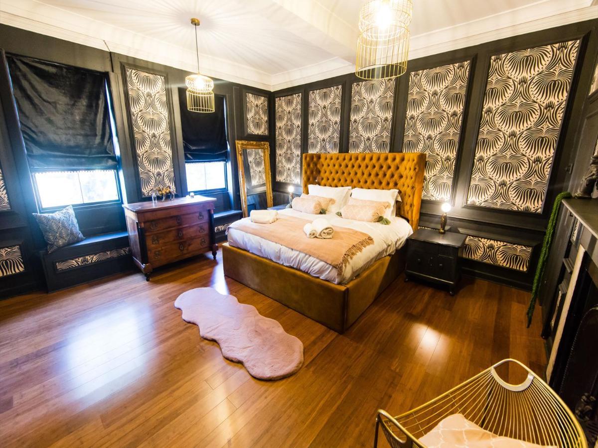 Maison Parfaite Yo1 - Exquisite 400 Year Old, City Centre Townhouse ยอร์ค ภายนอก รูปภาพ