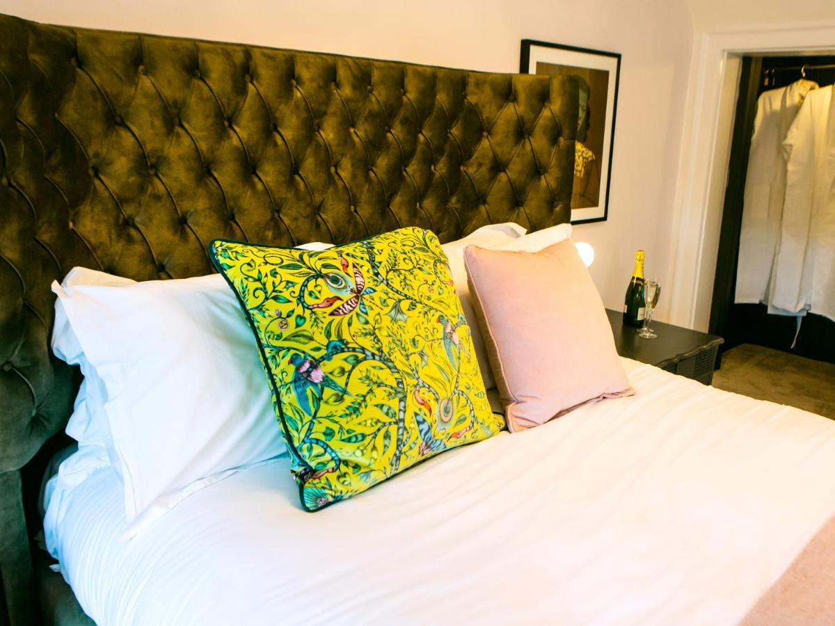 Maison Parfaite Yo1 - Exquisite 400 Year Old, City Centre Townhouse ยอร์ค ภายนอก รูปภาพ